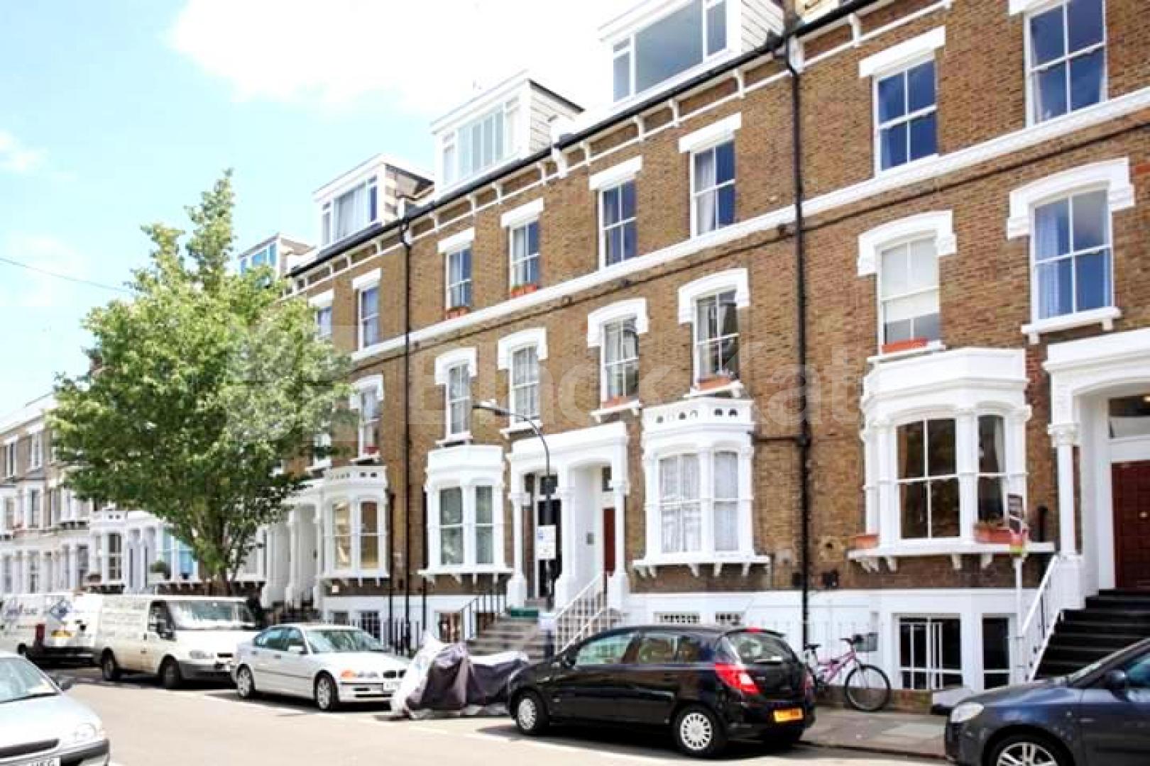 			NEW INSTRUCTION, 2 Bedroom, 1 bath, 1 reception Flat			 Gratton Road, Shepherds Bush